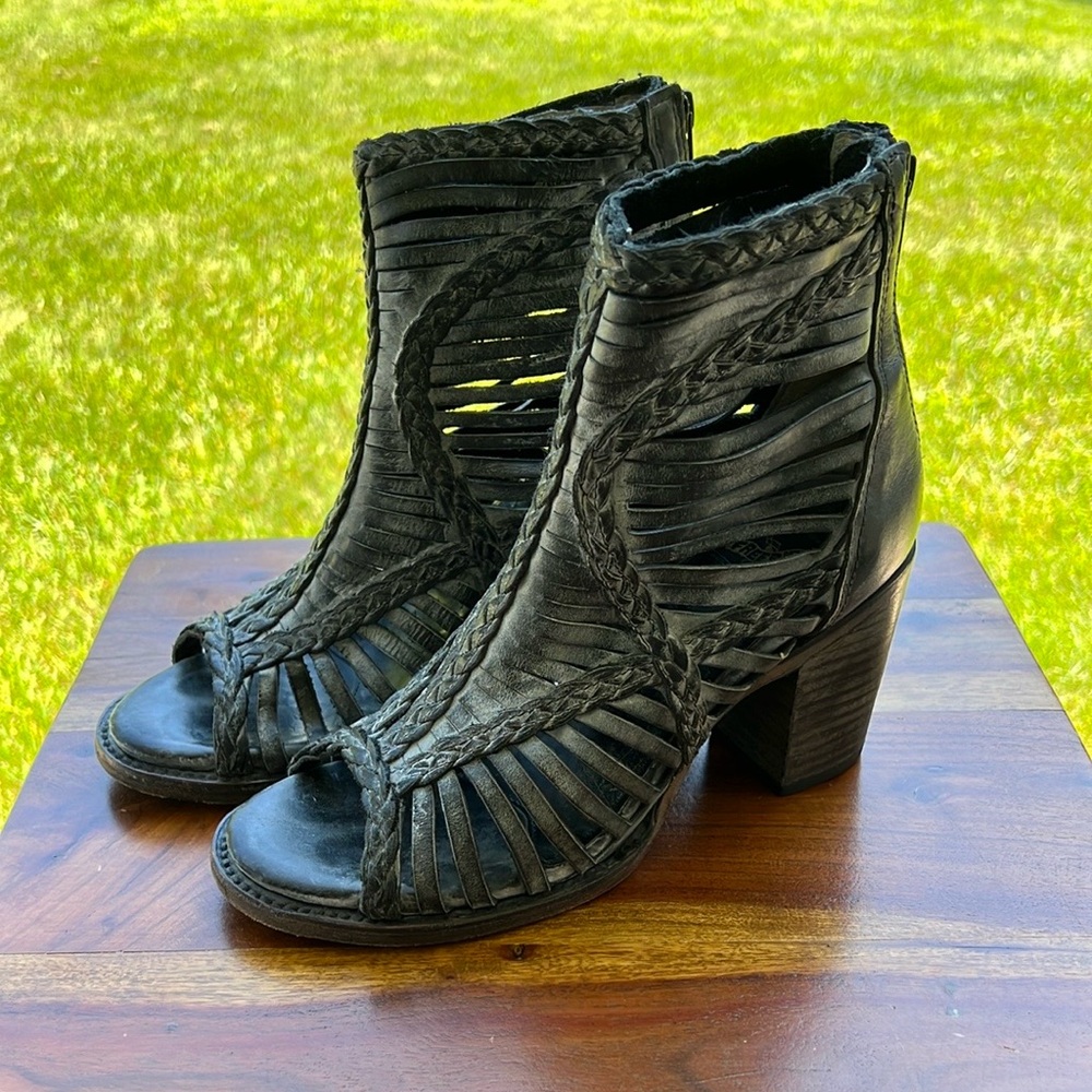 Freebird by Steven Bella, 8, worn 2x